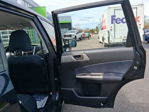 Used 2010 Subaru Forester 2.5X w/ Popular Equipment Group 1B AWD/4WD image 9