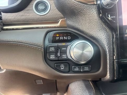 Used 2025 RAM 1500 Limited AWD/4WD image 38