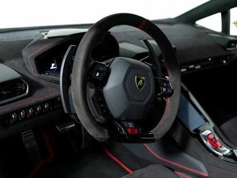 Used 2023 Lamborghini Huracan Tecnica image 24