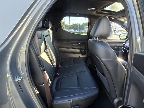 Used 2024 Hyundai Santa Cruz Limited image 16
