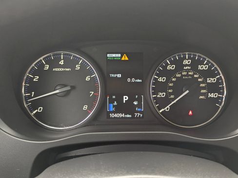 Used 2017 Mitsubishi Outlander SE AWD/4WD image 13
