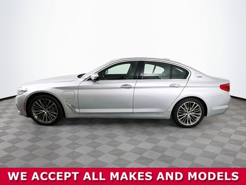 Used 2018 BMW 530e xDrive image 31