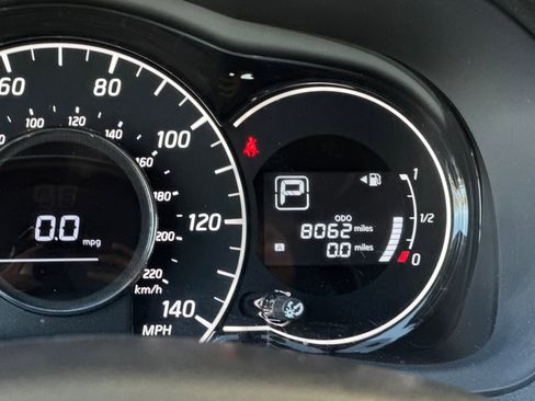 Used 2017 Nissan Versa Note SV image 20