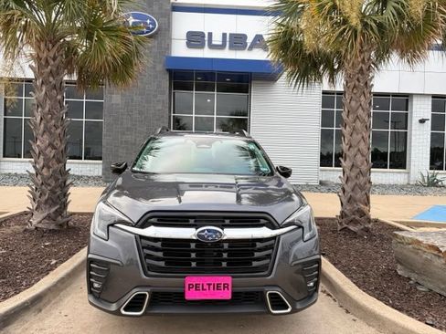 Used 2024 Subaru Ascent Touring w/ Popular Package #2 AWD/4WD image 2