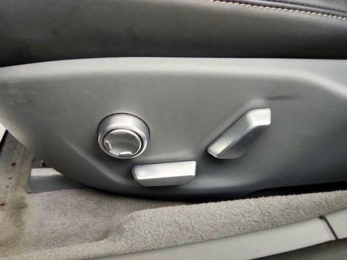 Used 2025 Lucid Air Touring AWD/4WD image 11