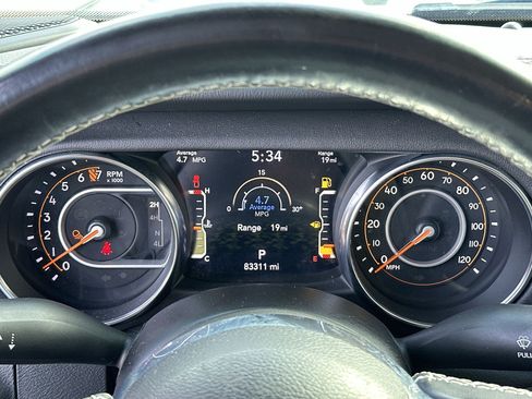 Used 2021 Jeep Gladiator Overland AWD/4WD image 10