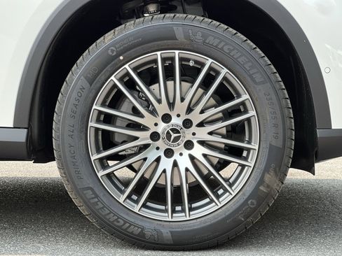 Certified 2025 Mercedes-Benz GLC 300 4MATIC image 10