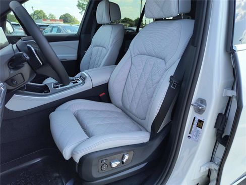Used 2026 BMW X5 sDrive40i RWD image 7