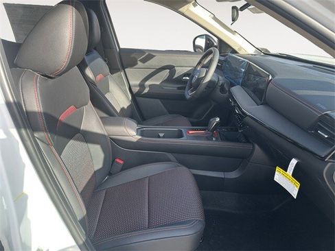 New 2026 Nissan Kicks SR image 15