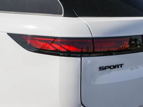 New 2026 Land Rover Range Rover Sport Dynamic SE AWD/4WD image 11