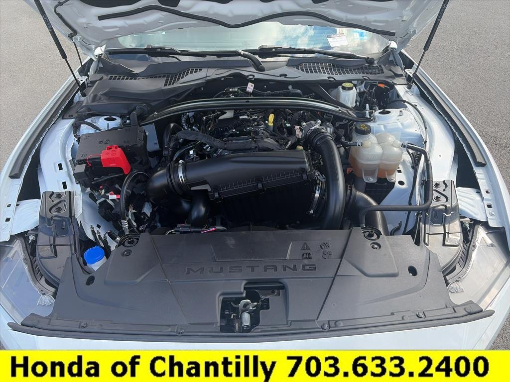 Used 2025 Ford Mustang Premium RWD image 27