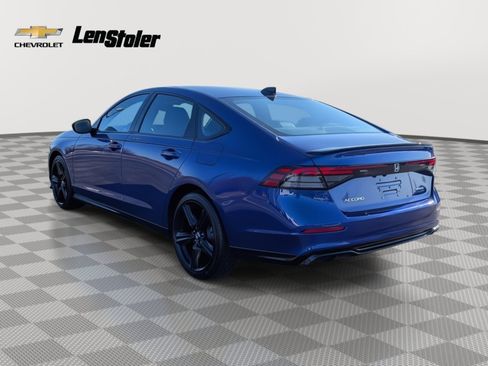Used 2025 Honda Accord Sport image 3