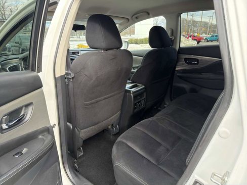 Used 2018 Nissan Murano S image 12