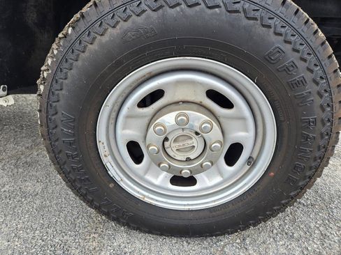 Used 2015 Ford F250 XL w/ Power Equipment Group image 4