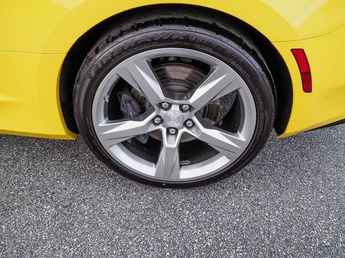 Used 2016 Chevrolet Camaro SS RWD image 37