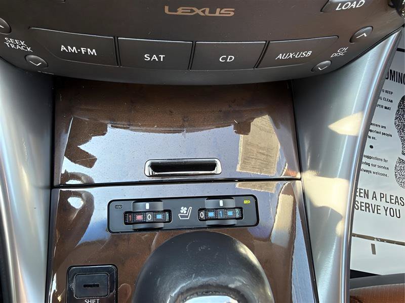 Used 2011 Lexus IS 350C w/ Luxury Pkg RWD image 38