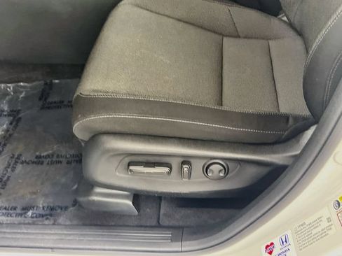 Certified 2024 Honda CR-V EX image 15