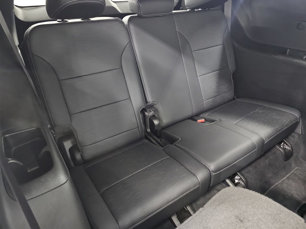 Used 2025 Buick Enclave Sport Touring w/ Super Cruise Package FWD image 27