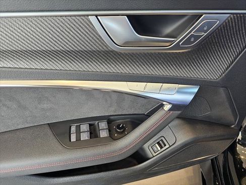 Used 2023 Audi RS 6 image 2