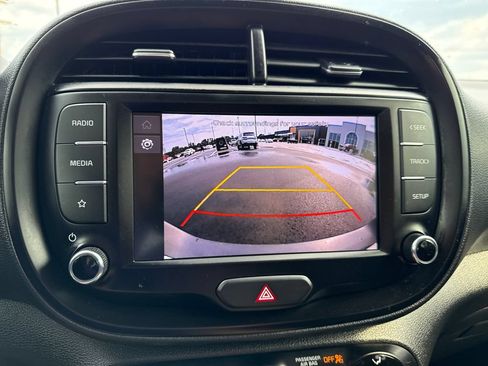 Used 2022 Kia Soul LX FWD image 20