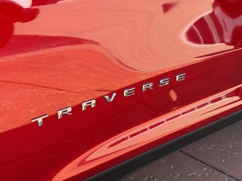 New 2026 Chevrolet Traverse LT image 9