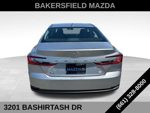 Used 2025 Toyota Camry LE FWD image 4