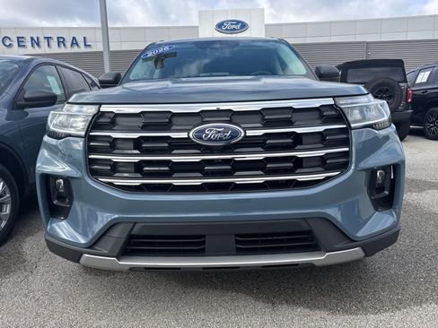 New 2026 Ford Explorer Active w/ Active Comfort Package image 9