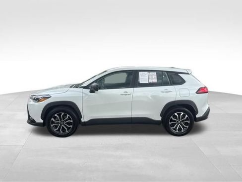 Used 2025 Toyota Corolla Cross AWD Hybrid image 2