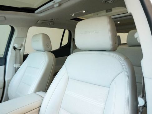 Used 2023 GMC Acadia Denali FWD image 20