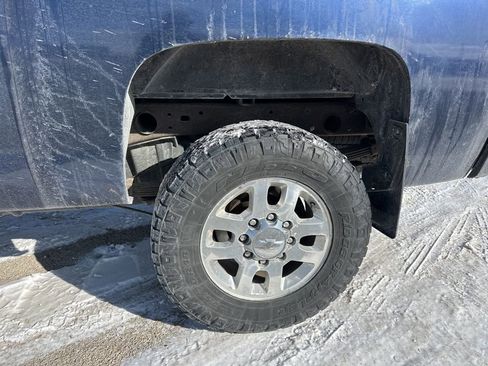 Used 2012 Chevrolet Silverado 2500 LT w/ Interior Plus Package image 17