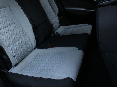 Used 2023 Chevrolet Equinox LS w/ LS Convenience Package FWD image 23