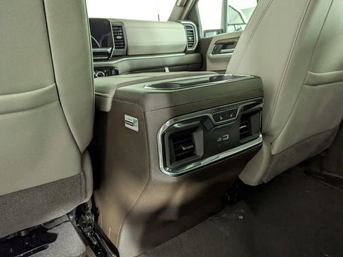 New 2025 GMC Sierra 2500 SLT w/ SLT Premium Package image 32