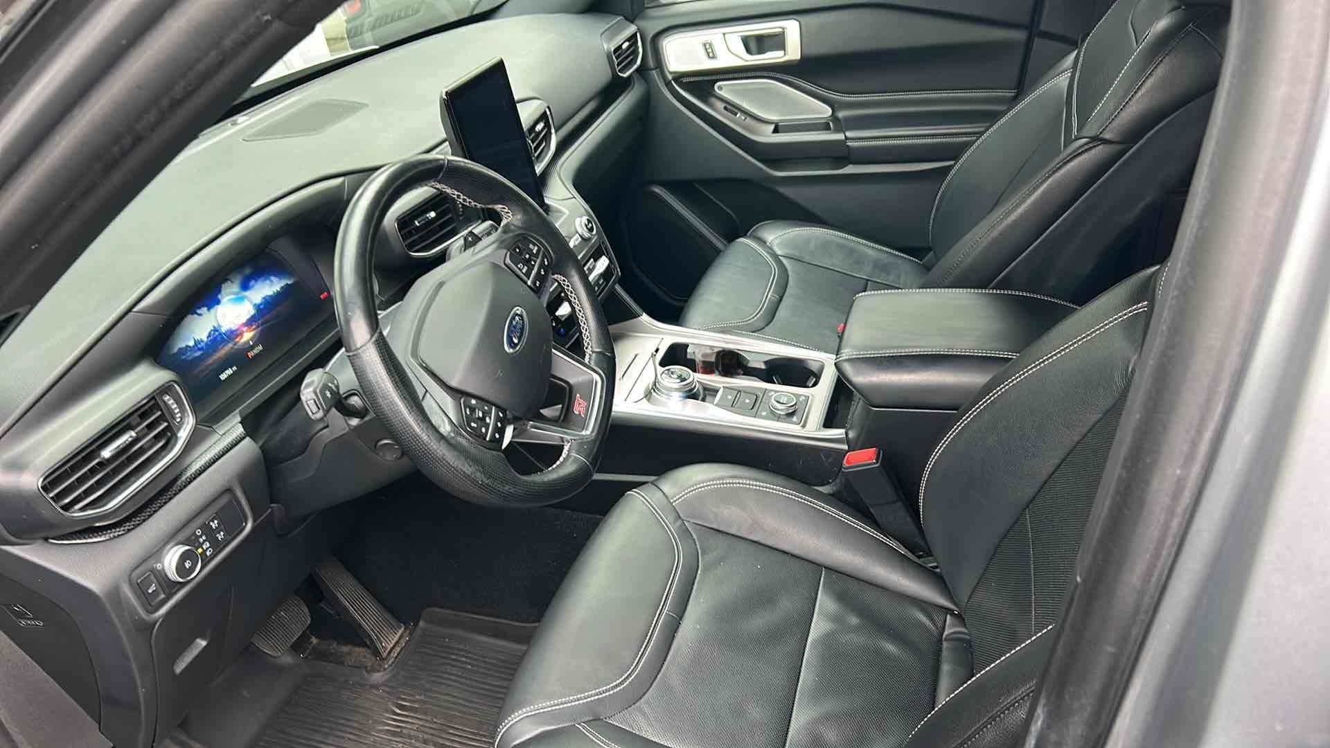 Used 2020 Ford Explorer ST w/ ST Street Pack AWD/4WD image 9