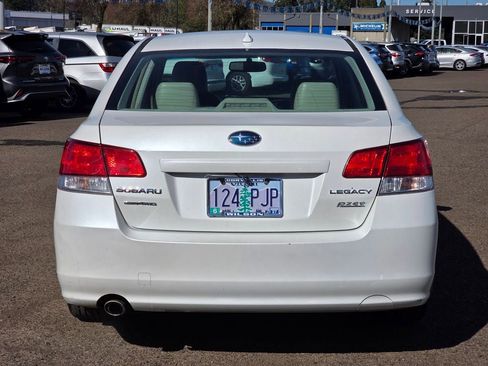 Used 2013 Subaru Legacy 2.5i Limited image 7