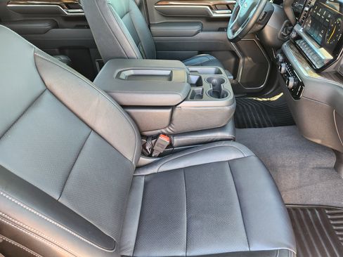 Certified 2025 Chevrolet Silverado 2500 LT w/ Texas Edition image 14