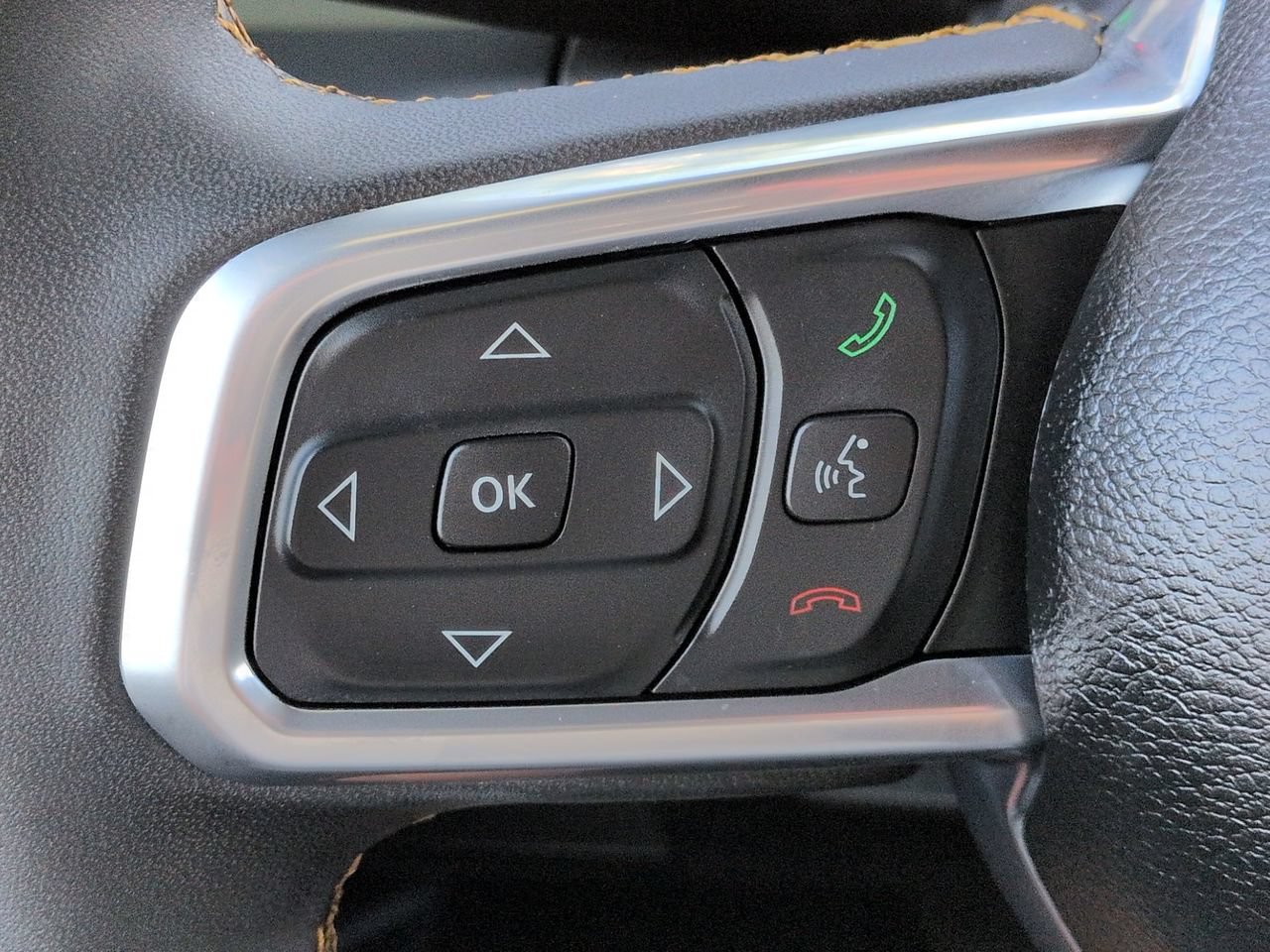 Used 2024 Jeep Wrangler High Altitude AWD/4WD image 27