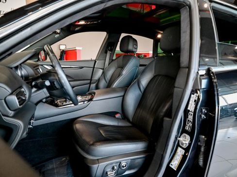 Used 2022 Maserati Levante GT image 15