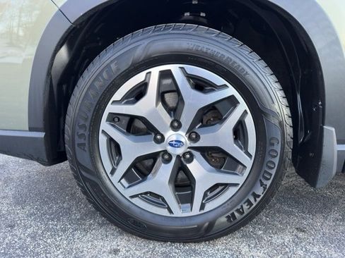 Used 2019 Subaru Forester Premium image 32