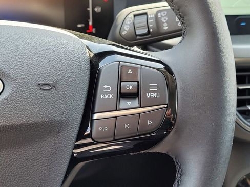 New 2025 Ford Escape SE image 42