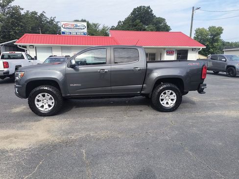 Used 2016 Chevrolet Colorado LT w/ Luxury Package, Chrome AWD/4WD image 2
