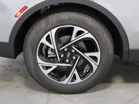 New 2026 Lincoln Nautilus Premier image 13