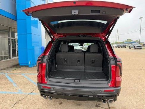 New 2026 Chevrolet Traverse LT w/ Midnight/Sport Edition FWD image 12