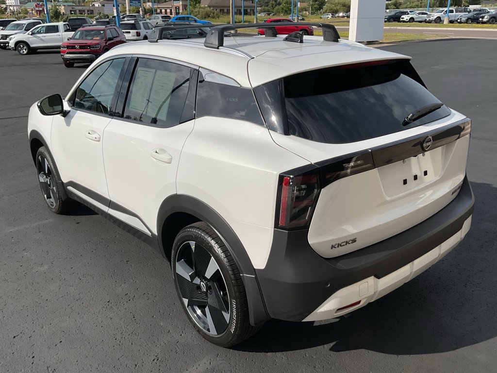 Used 2026 Nissan Kicks SR w/ Cold Weather Package AWD/4WD image 7