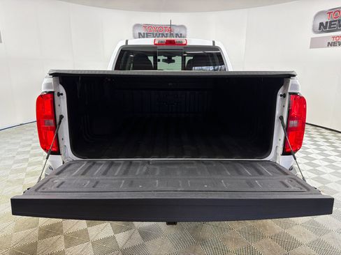 Used 2020 Chevrolet Colorado LT w/ Colorado RST Special Edition image 18