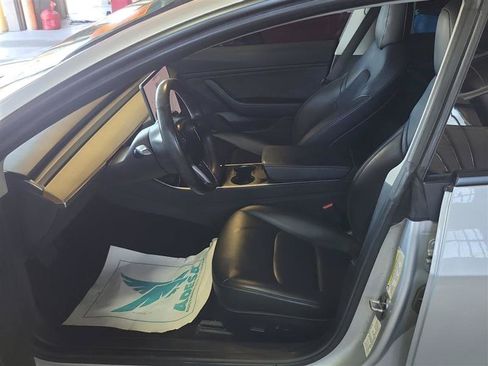 Used 2018 Tesla Model 3 RWD image 7
