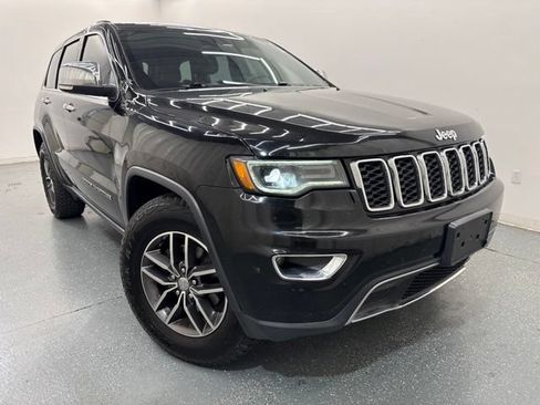Used 2018 Jeep Grand Cherokee Limited w/ Luxury Group II AWD/4WD image 3