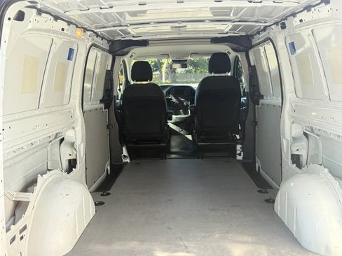 Used 2019 Mercedes-Benz Metris image 3