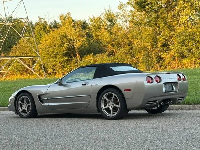Used 2002 Chevrolet Corvette Convertible w/ Preferred Equipment Group2 RWD image 12