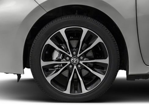 Used 2017 Toyota Corolla SE w/ Carpet Mat Package (TMS) FWD image 11