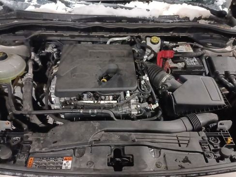 Used 2020 Ford Escape S image 9